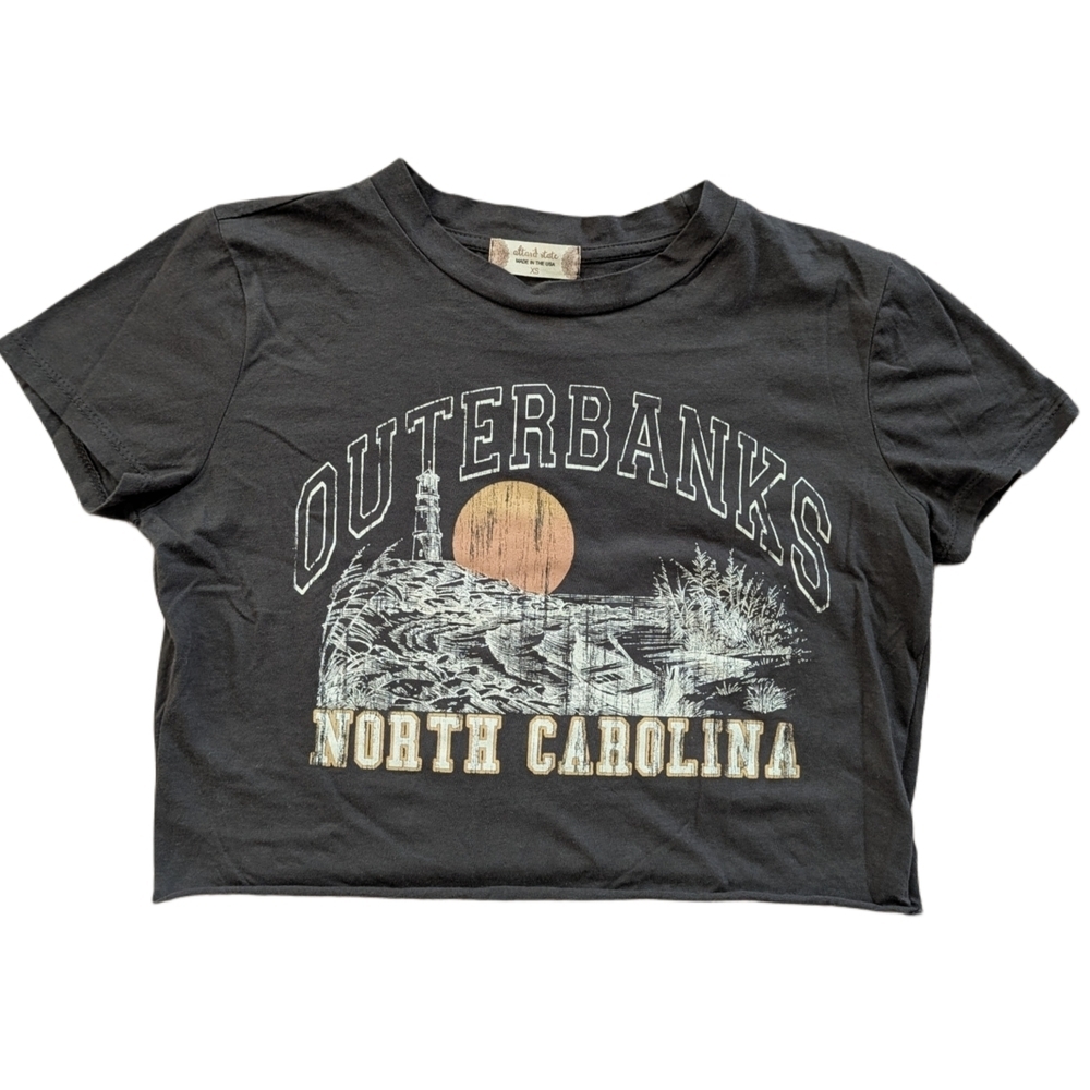 Altar'd State Black "Outer Banks North Carolina" Graphic Cropped T-Shirt XS